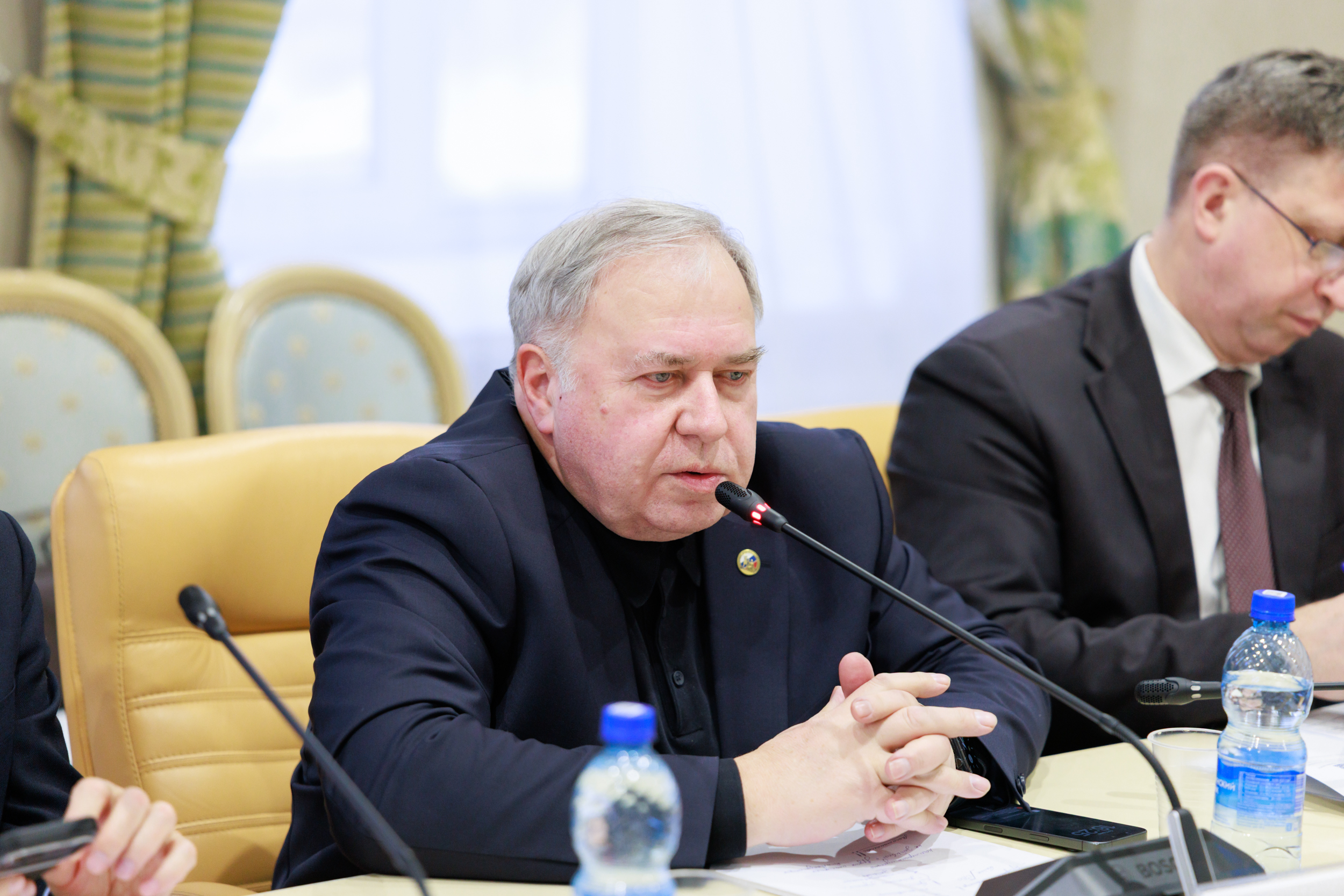 Больше чем просто работа: в ОП РФ отметили роль нотариусов в поддержке участников СВО