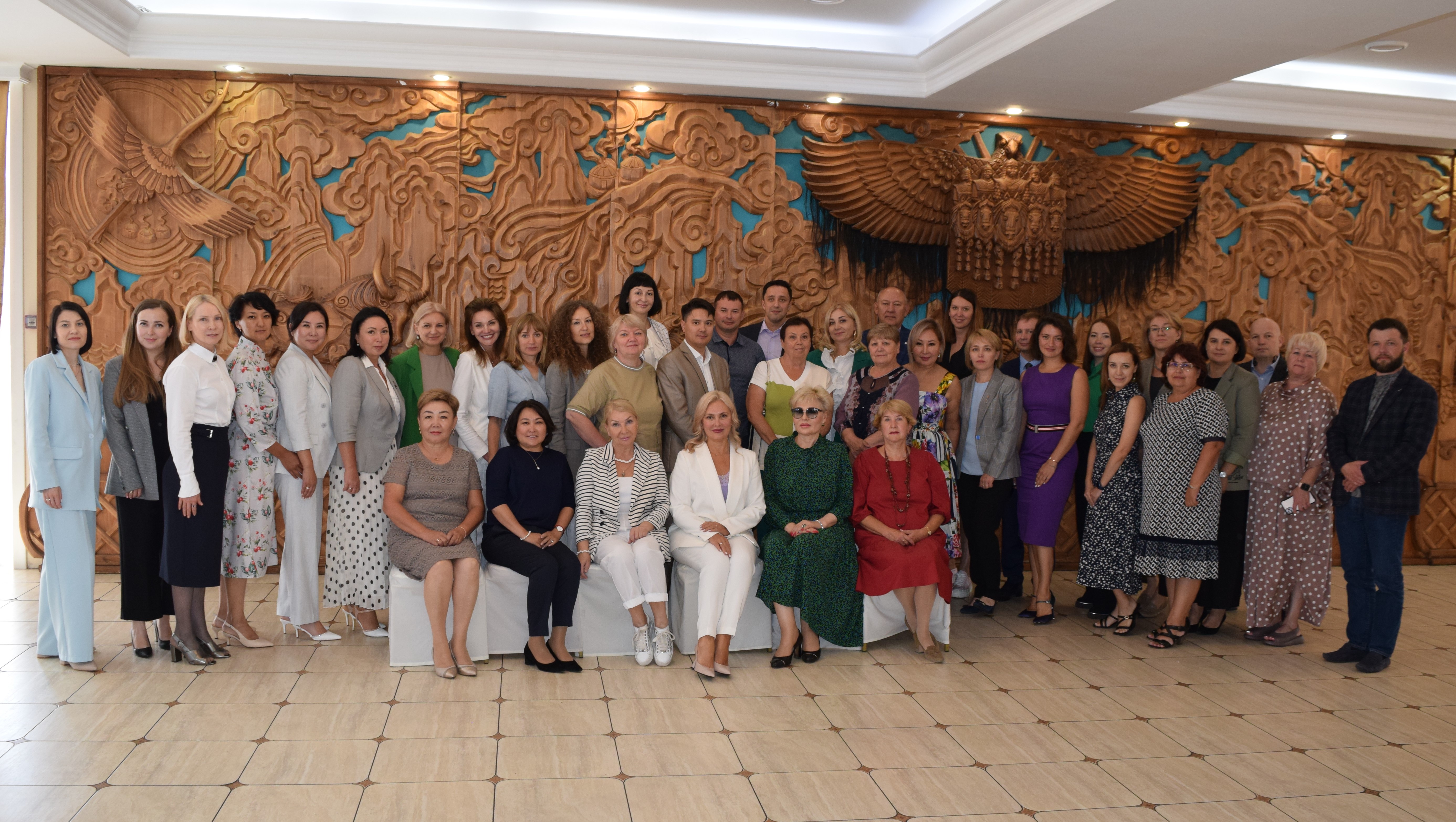 Архивы, банкротство, сделки с участием несовершеннолетних – темы КМС нотариусов из Сибири и Дальнего Востока