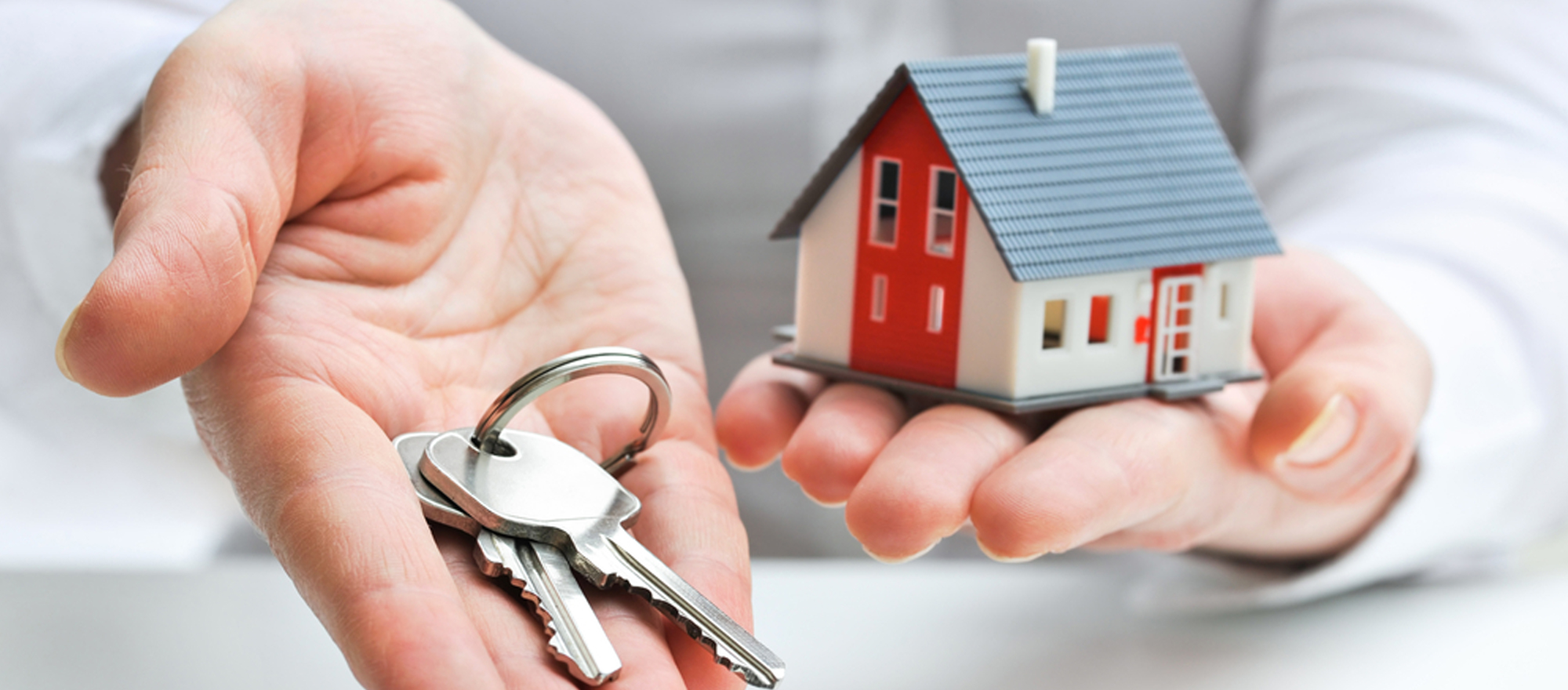 Купля-продажа жилых помещений